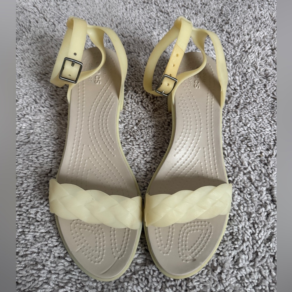 Crocs Isabella Block Heel Ankle Strap Jelly Sandals